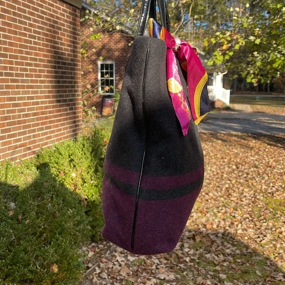 Coachcharcoal berry poppy wool Tote